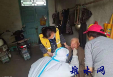 如皋市长江镇：上门采样，医务人员服务送到“家”-雉水网