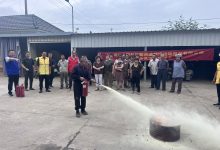 如皋市丁堰镇茄儿园社区：消防演练进企业，共筑安全“防火墙”-雉水网