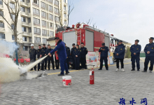 消防演练进小区 筑牢新春“防火墙”——石庄镇综合行政执法管理办公室开展节前消防演练专项行动-雉水网