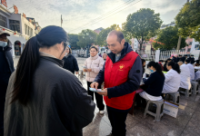 免费义诊进社区,雷锋精神暖人心——红色先锋志愿者联合行动-雉水网