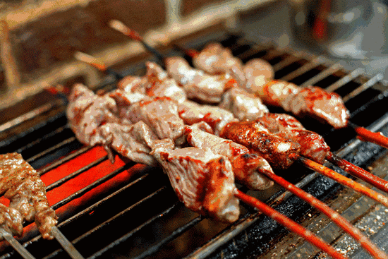 19岁女生腹大如鼓还取出36个肌瘤 只因喜欢吃烤肉