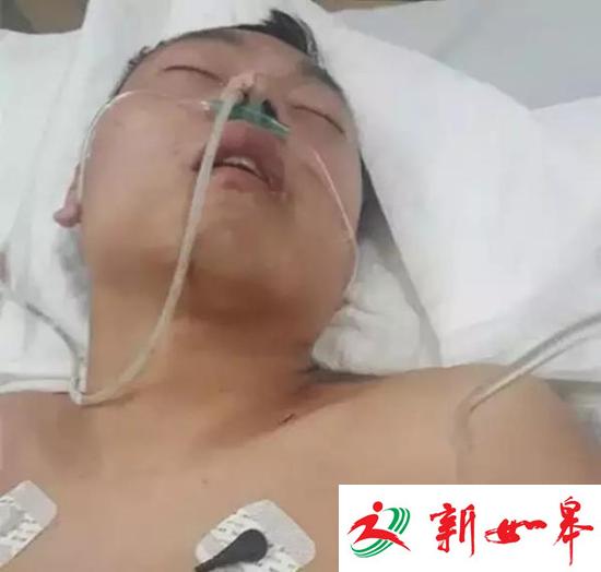 河北快递员刀捅3同事致1死2伤 辅警制止被捅伤