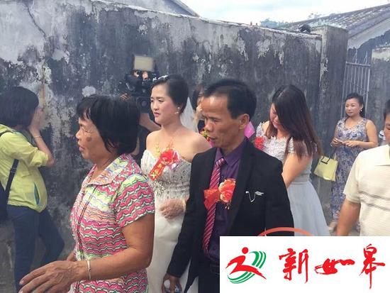 坐17年冤狱男子与小十几岁女友结婚 曾获赔160万