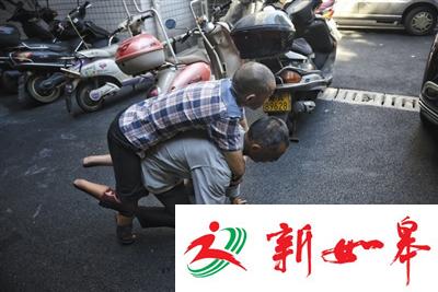 湖南男子失踪&ldquo;失足&rdquo;12年归家：我不要出去了