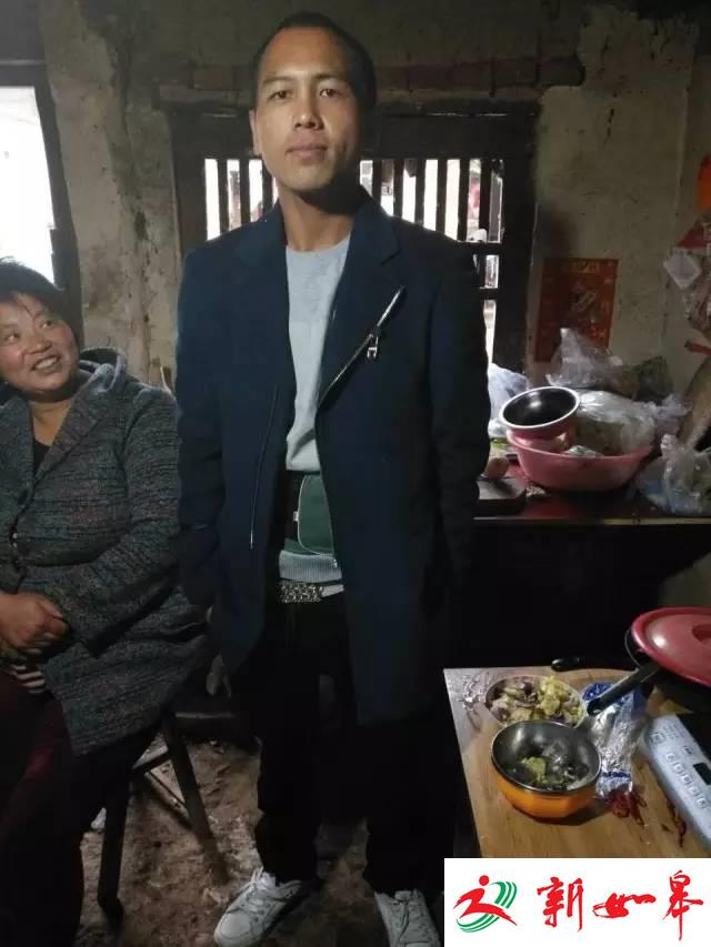 男子出海被索马里海盗劫持7年后终于回到家过年