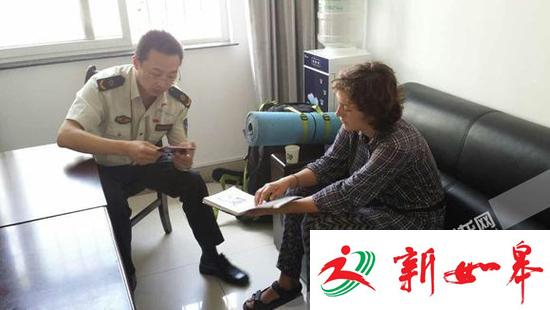 太冒险！21岁俄罗斯女孩&ldquo;穷游&rdquo;中国 为搭便车竟走上高速公路