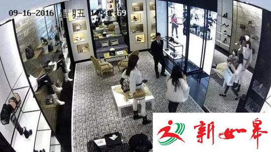 85后海归女竟为了个香奈儿包在杭州专柜店里，做出这样的蠢事...