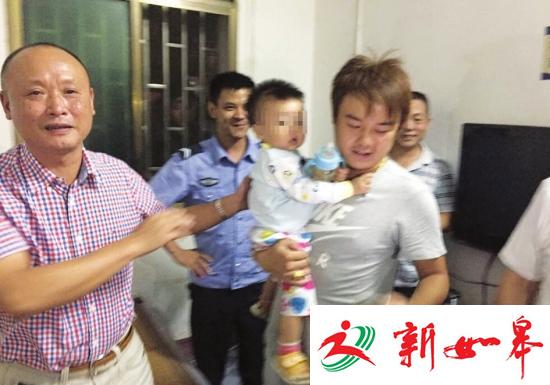 9月7日上午9点，临武县，一中年妇女抱走小祺（左图）。当晚8时许，小祺在郴州市苏仙区被成功解救。