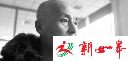 一提起这事，王大爷就觉得委屈 新文化记者 王强 摄