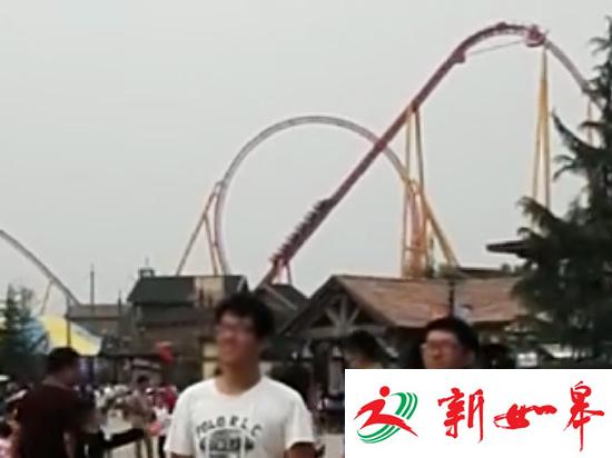 西安一过山车近制高点时发生故障 被困游客已获救