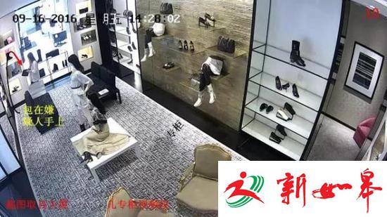 85后海归女竟为了个香奈儿包在杭州专柜店里，做出这样的蠢事...