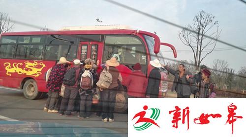 湖北18人遇难车祸幸存者:每天4点起床进城打工