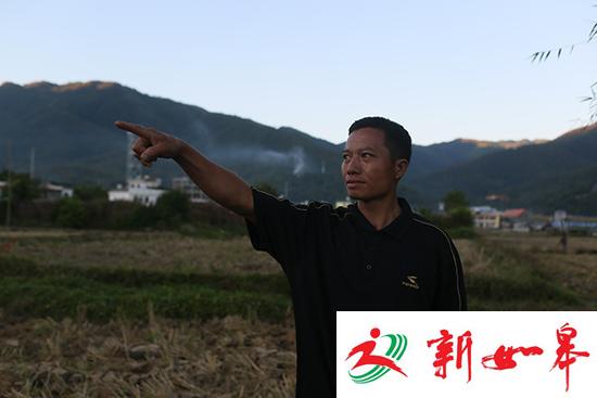 缅甸边民:借住中国亲戚家 安静了就跑回去喂下牛
