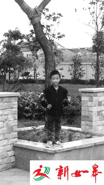 5岁女孩不慎落水 6岁小男子汉沉着相救(图)