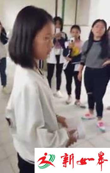 图为被打女学生。视频截图