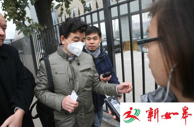 ▲11月18日，李斯达父亲