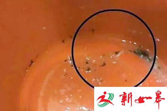 三年级男生被2名五年级女生逼吃铅笔芯 洗胃3小时