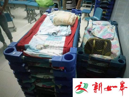 天津被遗忘车内女童系唯一乘客 老师未询问家长