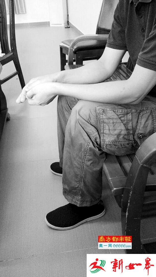 6岁儿子确诊为自闭症 抑郁症父亲投江自尽