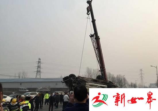 燕郊首富孙子驾宾利撞车身亡 事发路以其爷爷命名