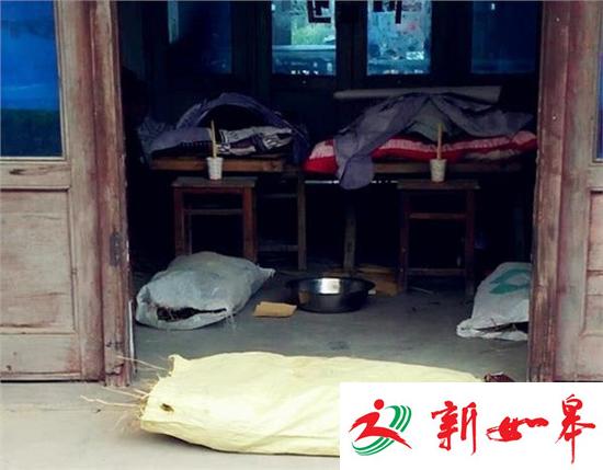 七旬患癌老人与失明妻子红绳相连 跳楼身亡