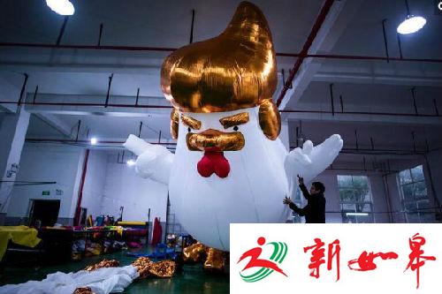 2017年1月6日，浙江嘉兴，生产巨型“特朗普鸡”充气模商品的工厂。（图片来源网络）