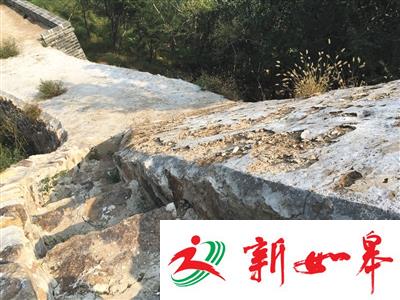 调查组专家称，修复工程采用三七灰土做外壳，这层外壳平均12厘米，将会风化消失。新京报记者刘子珩摄