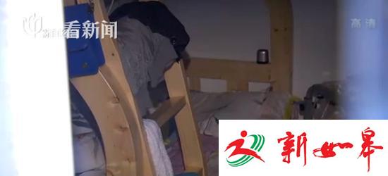 上海一小区自行车库被出租住人 居民称维权被威吓