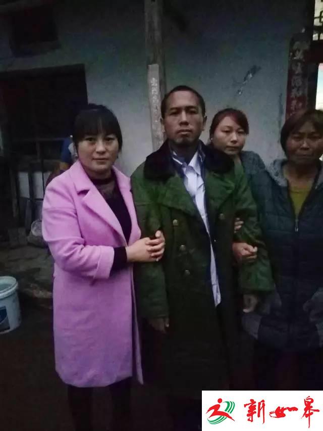 男子出海被索马里海盗劫持 7年后终于回到家过年