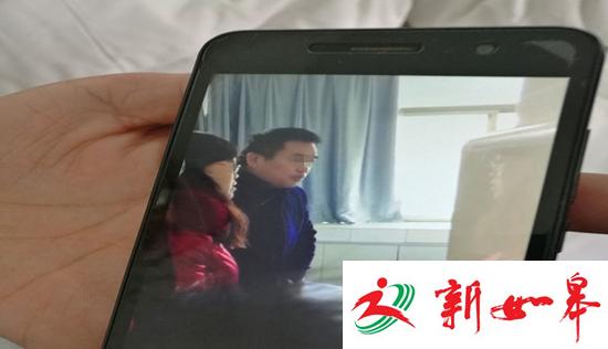 河南一高中生手机被收 官员父亲疑酒后打伤老师