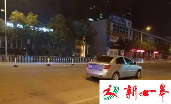 交警把违法行人做成大头表情包,画风让人笑喷!