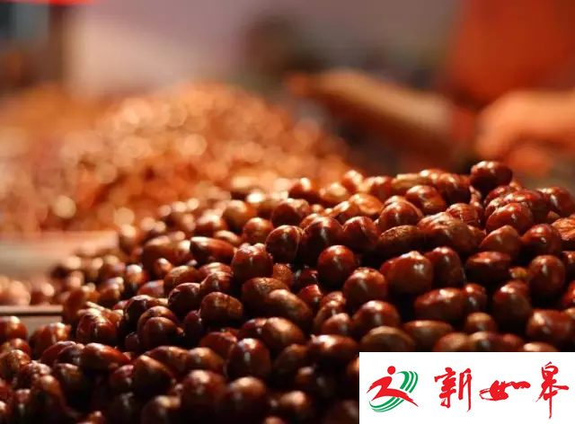 千万小心！女子吃糖炒栗子，刚放进嘴就炸了