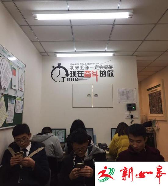 大学生中介的一天:带看9套房无成交 自己也买不起