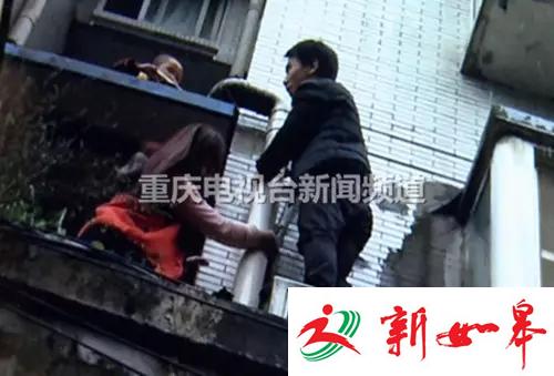 2岁男童从8楼坠下奇迹生还 仅擦破衣裤