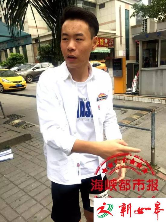 温逸宁接受海都记者采访